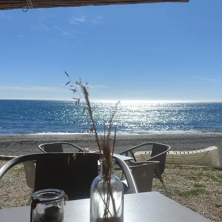 Rosalia Playa San Cristobal Wifi Netflix *